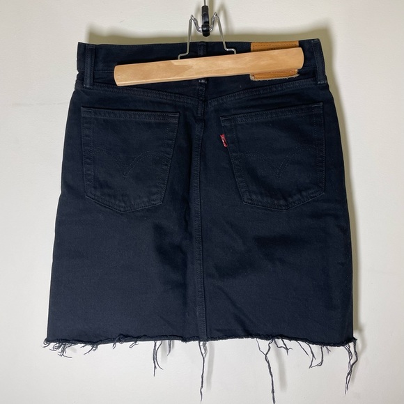 Levi’s High Waisted Black Denim Skirt - Picture 2 of 3